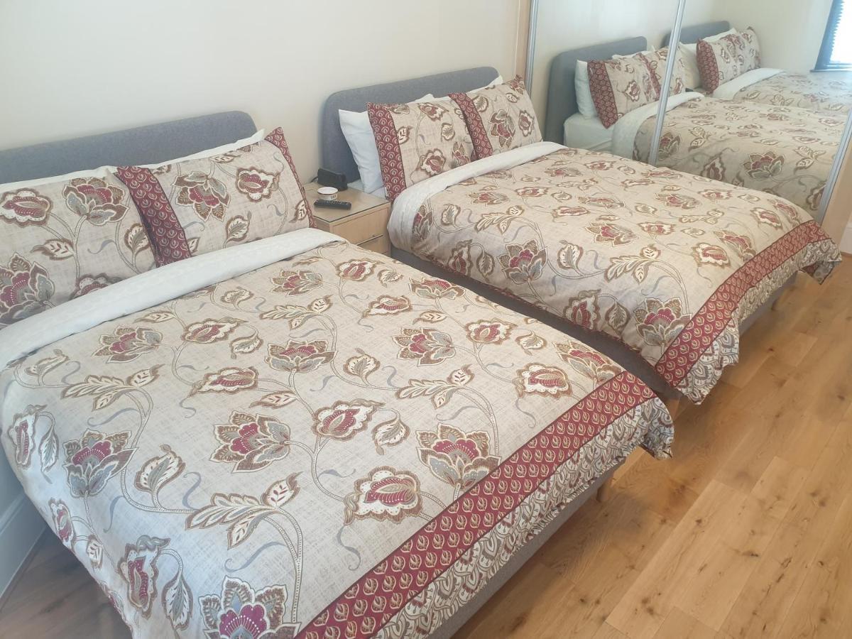 London Luxury 2 Bedroom Flat 5Min Walk From Overground, With Free Wifi, Free Parking-Sleeps X6 Ілфорд Екстер'єр фото